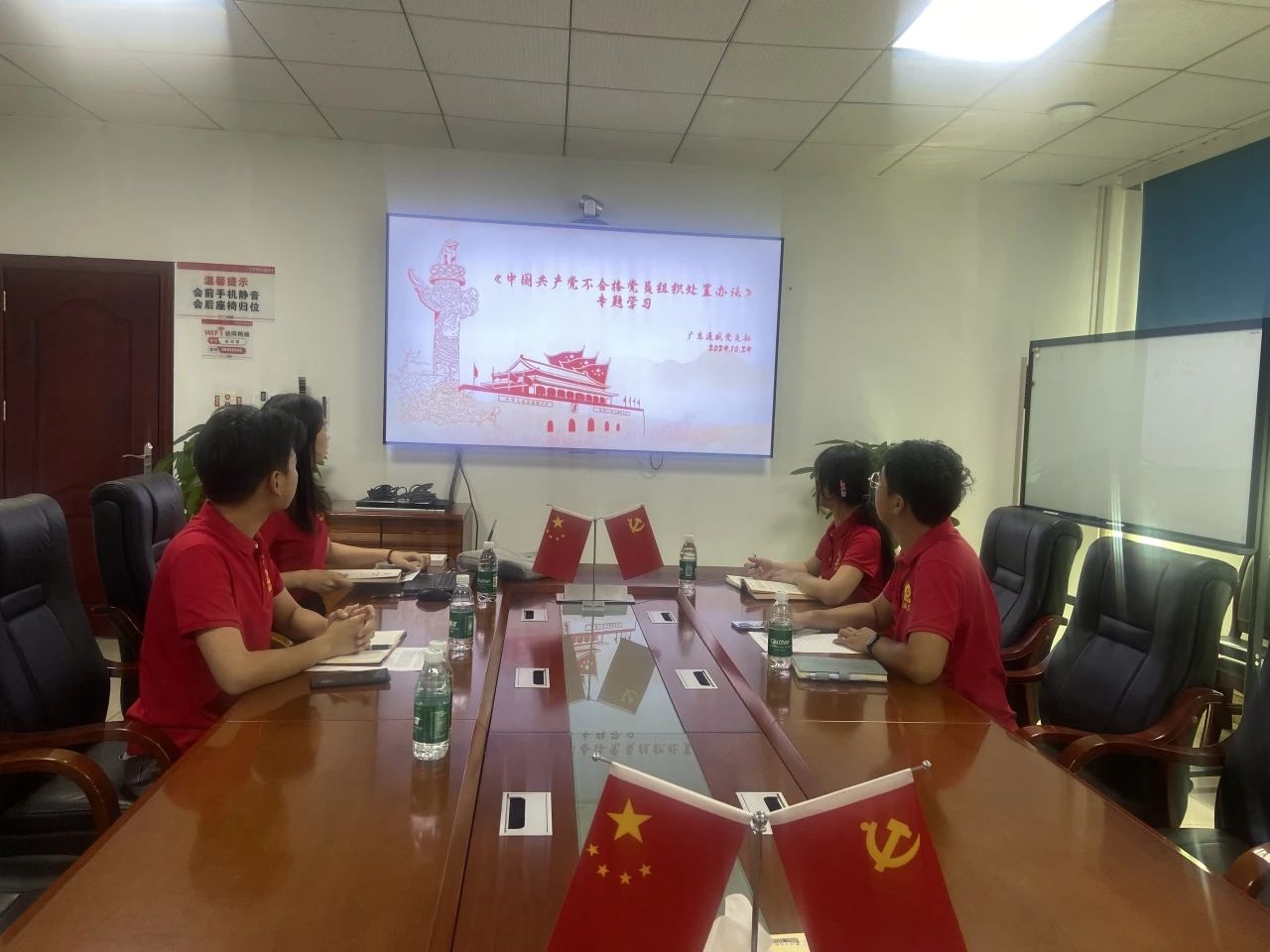 09978942d7a31fa4e8edf5bf1fa9f69c.jpg 09978942d7a31fa4e8edf5bf1fa9f69c.jpg